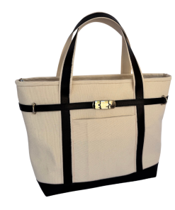 Alternative view of Lona Cru